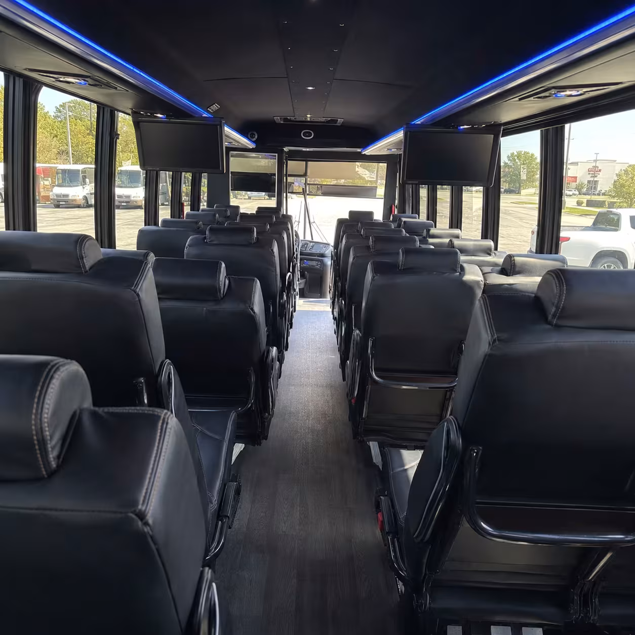 fort worth minibus rentals for billy bob s texas concerts
