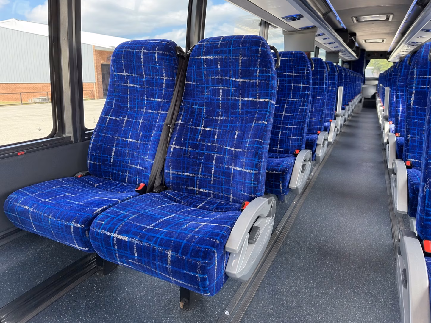 how where and when you re traveling affects fort worth charter bus rates